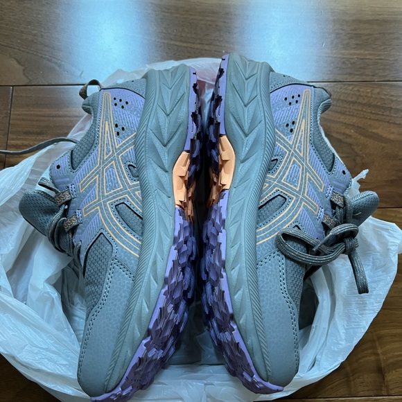 ASICS sneakers - Picture 2 of 10